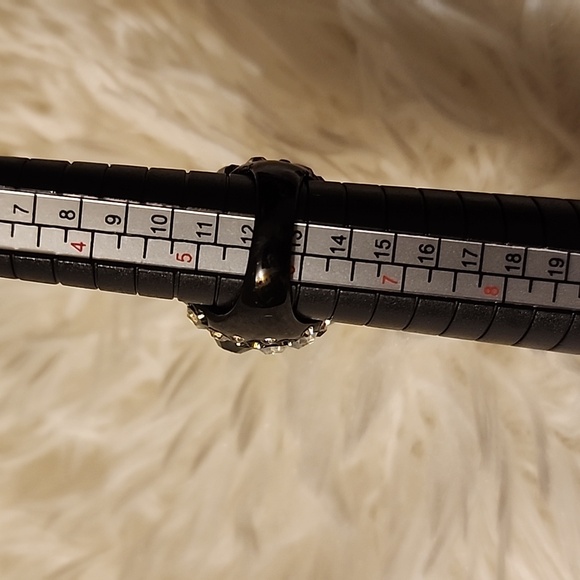 Black Dome Cocktail Ring - Picture 7 of 7